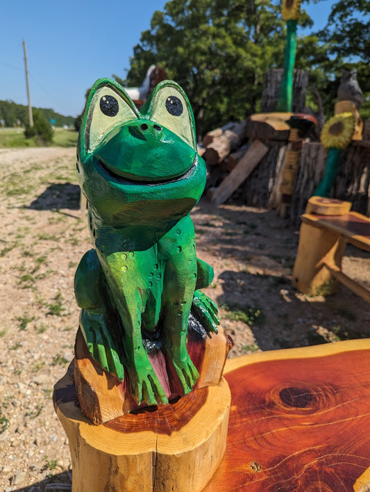 Hand carved 🐸 Frog 🐸